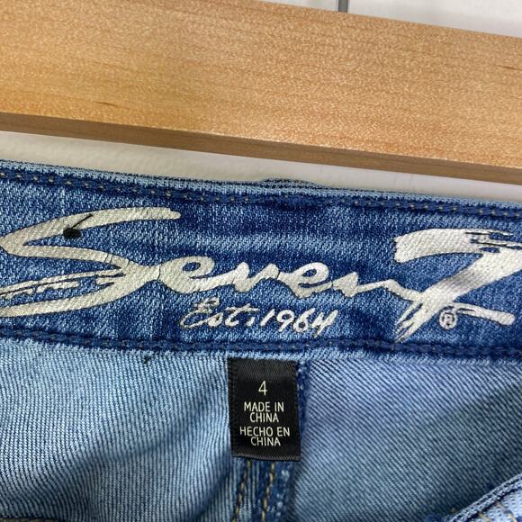 Seven7 Light Wash Blue Pearl Embellished Mid-Rise Skinny Jeans Women's Size 4 - Picture 6 of 9